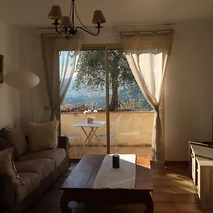https://appartement-spacieux-et-chaleureux-a-grasse.fr-provencehotel.com