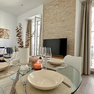 https://mata-mua-suites.es-andalucia.com